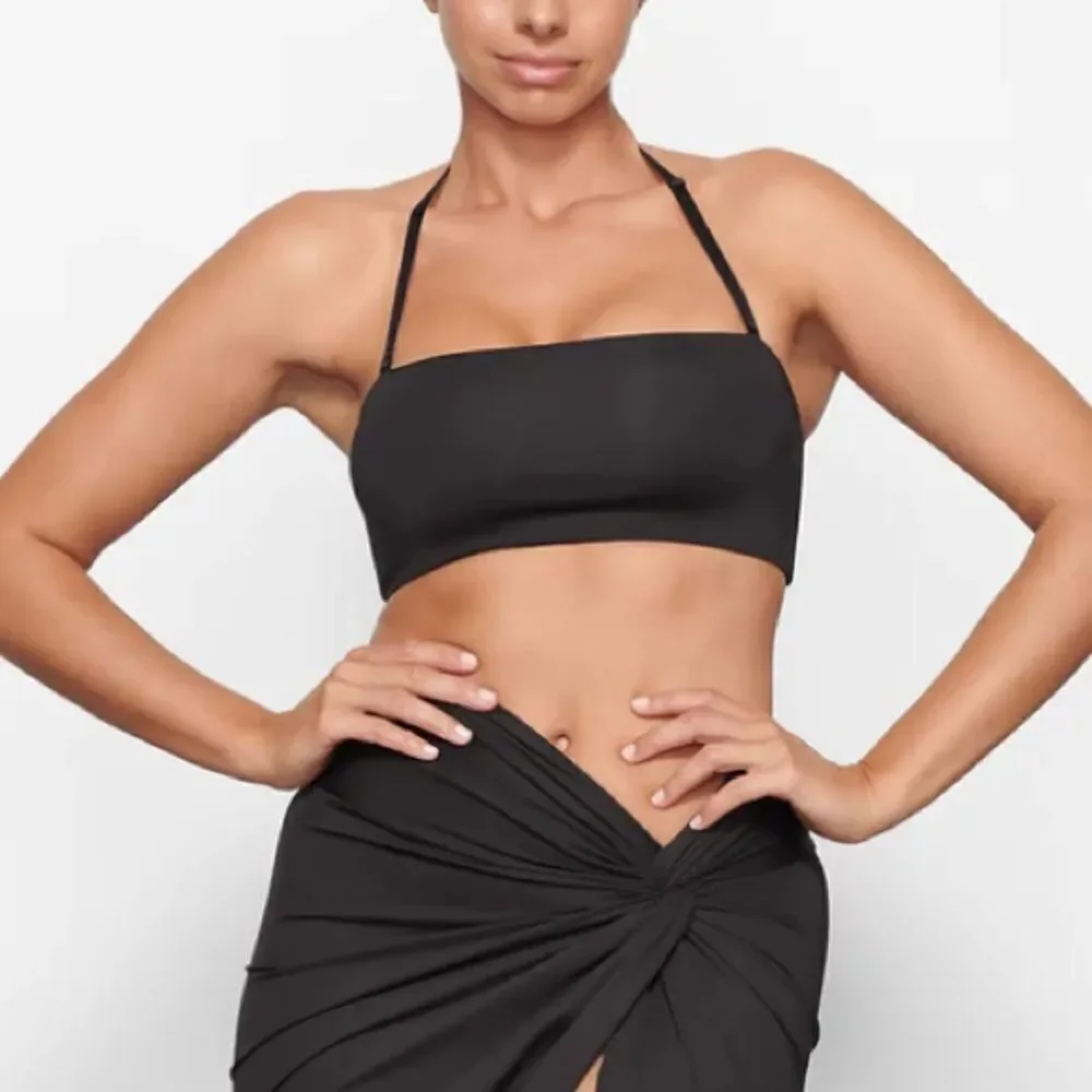 NWT SKIMS Signature Swim Bandeau Bikini Top In Onyx Black